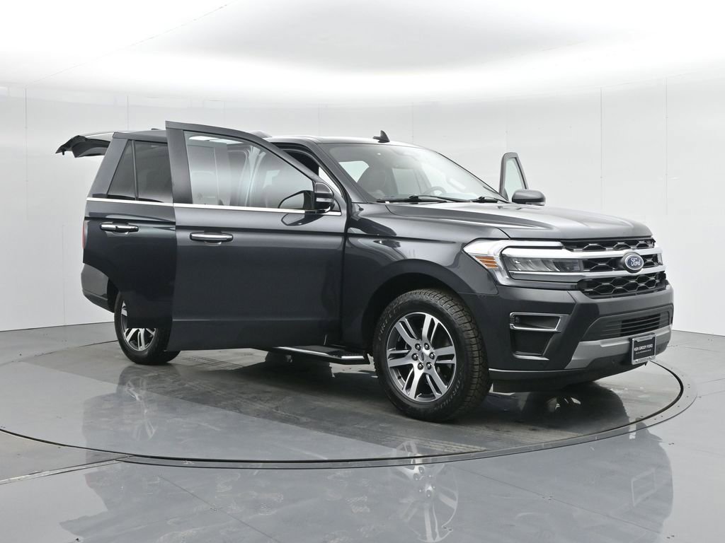 Certified 2022 Ford Expedition Limited image 37