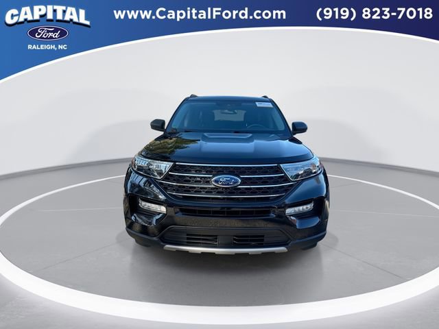 Certified 2023 Ford Explorer XLT w/ Equipment Group 202A image 9