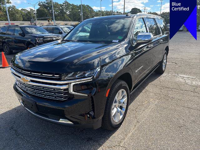 Used 2023 Chevrolet Suburban Premier AWD/4WD image 1