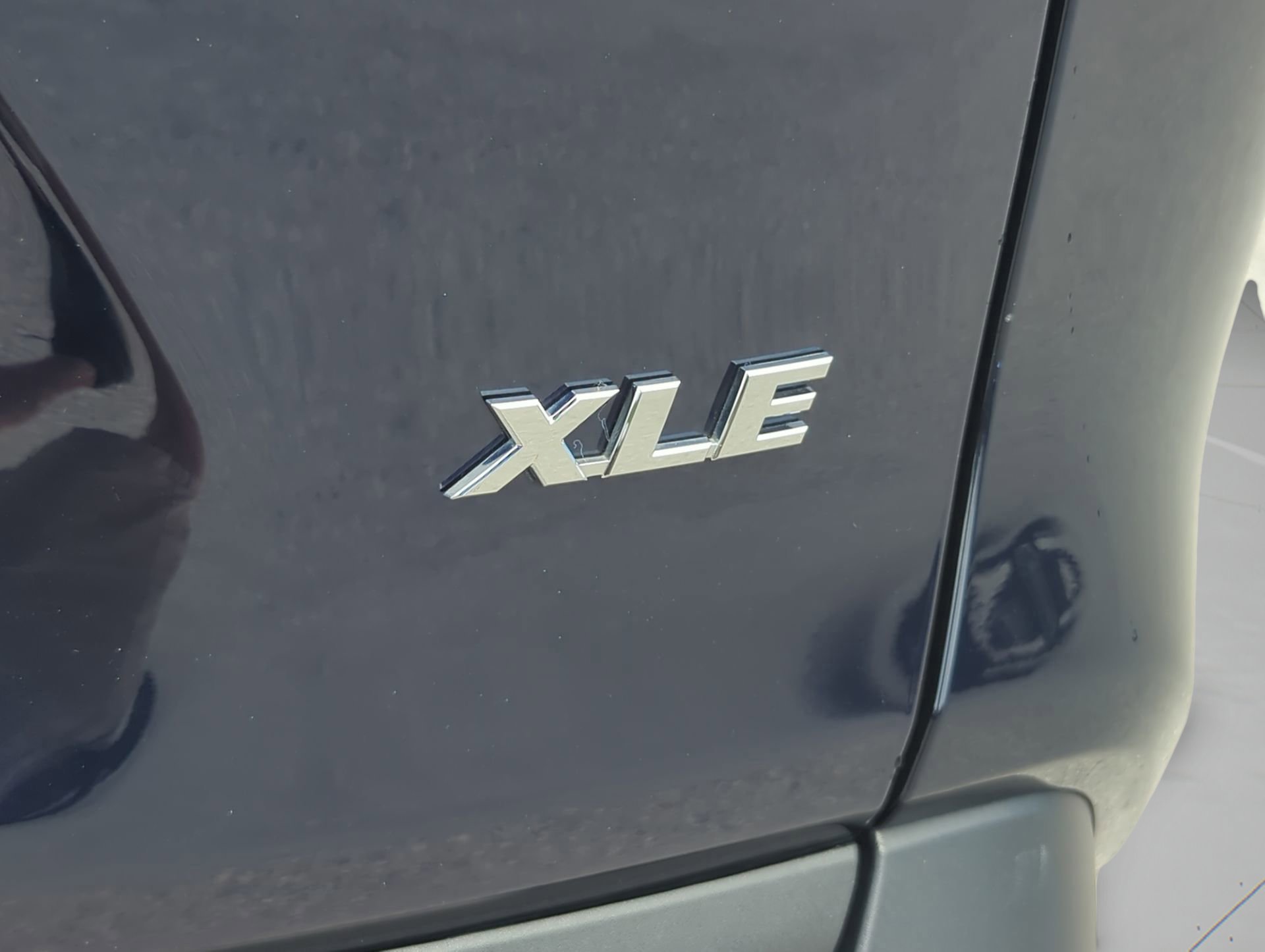 Used 2025 Toyota RAV4 XLE w/ Convenience Package FWD image 48