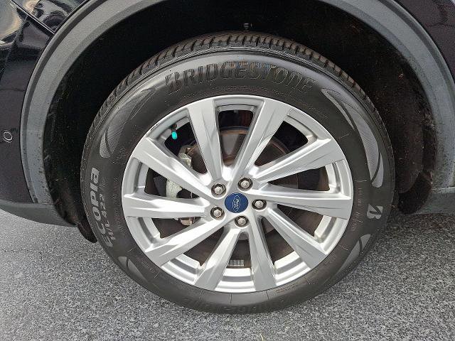 Certified 2021 Ford Escape Titanium w/ Titanium Elite Package image 9