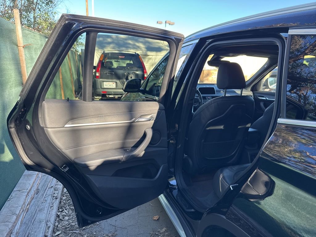 Used 2019 BMW X1 sDrive28i w/ Convenience Package image 18