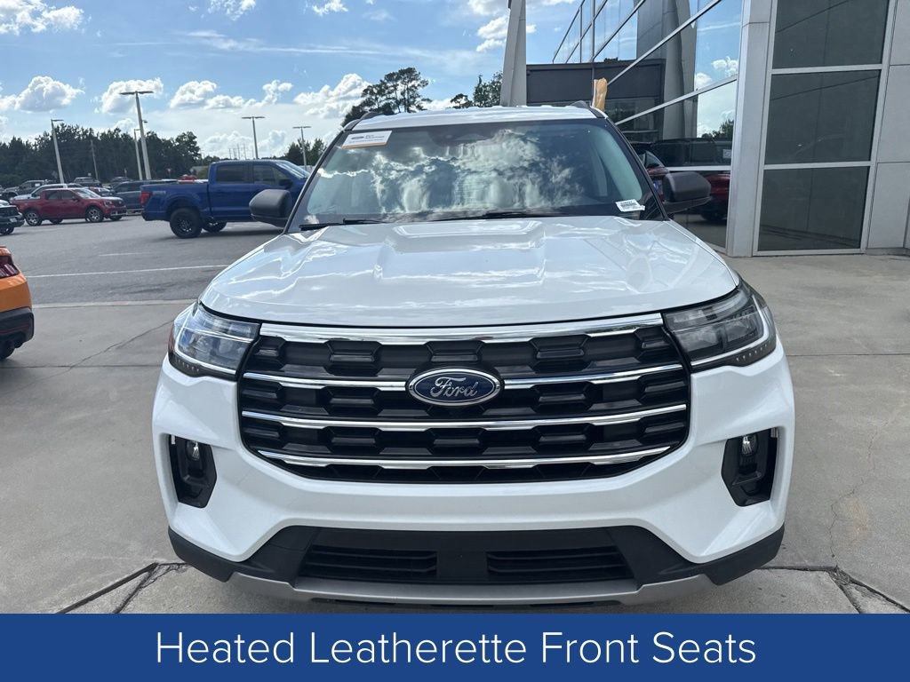 Certified 2026 Ford Explorer Active w/ Active Comfort Package RWD image 2