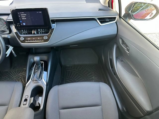 Used 2025 Toyota Corolla LE FWD image 13