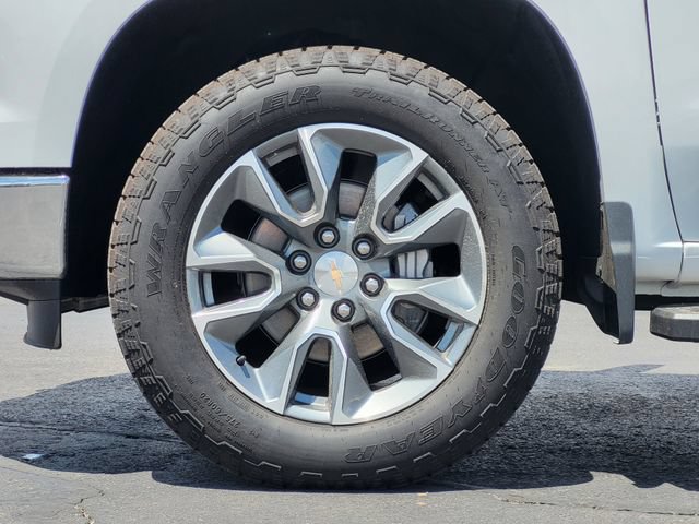 Used 2026 Chevrolet Silverado 1500 LT AWD/4WD image 10