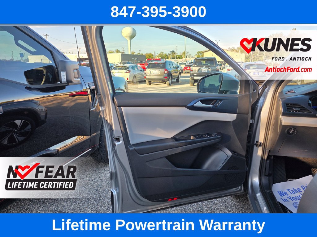 Used 2023 Volkswagen Taos SE AWD/4WD image 19