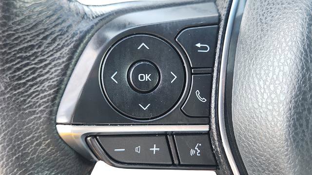 Used 2021 Toyota Avalon XLE w/ Moonroof Package image 23