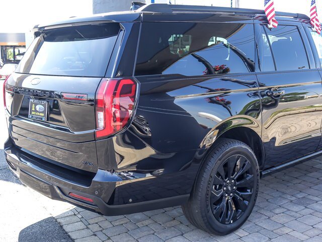 Certified 2025 Ford Expedition Max Platinum w/ Stealth Appearance Package AWD/4WD image 7