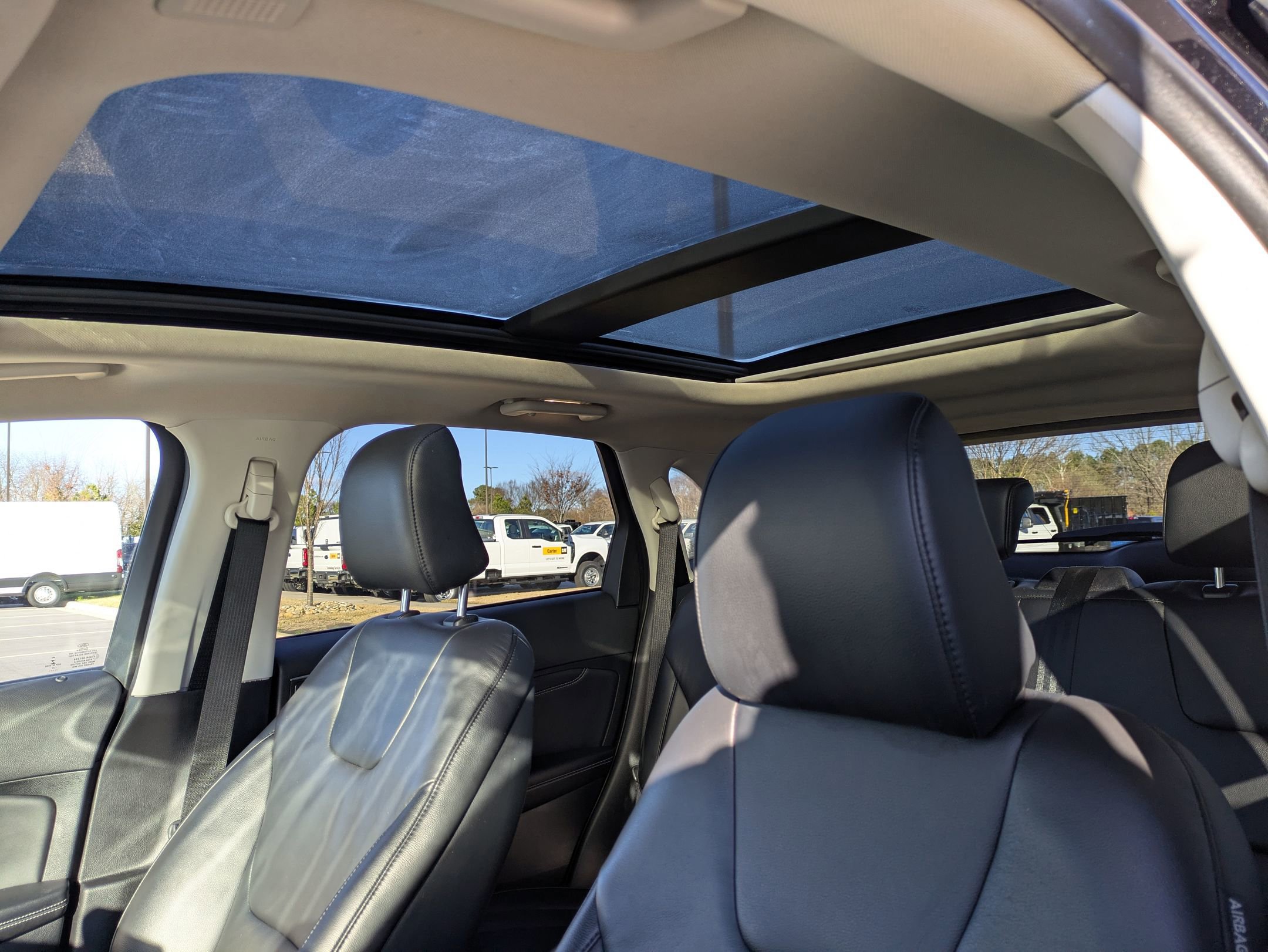 Certified 2022 Ford Edge Titanium w/ Class II Trailer Tow Package image 28