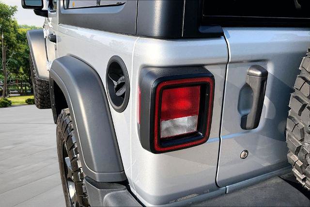Used 2023 Jeep Wrangler Sport AWD/4WD image 30