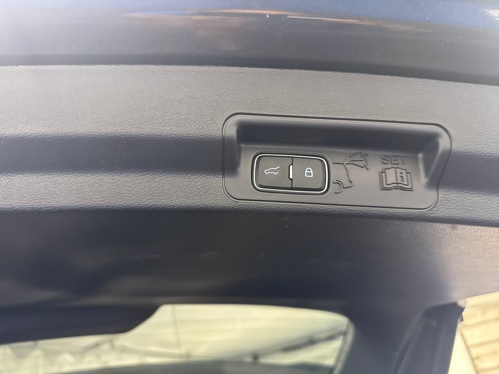 Certified 2023 Ford Explorer Limited w/ Limited Technology Package AWD/4WD image 37
