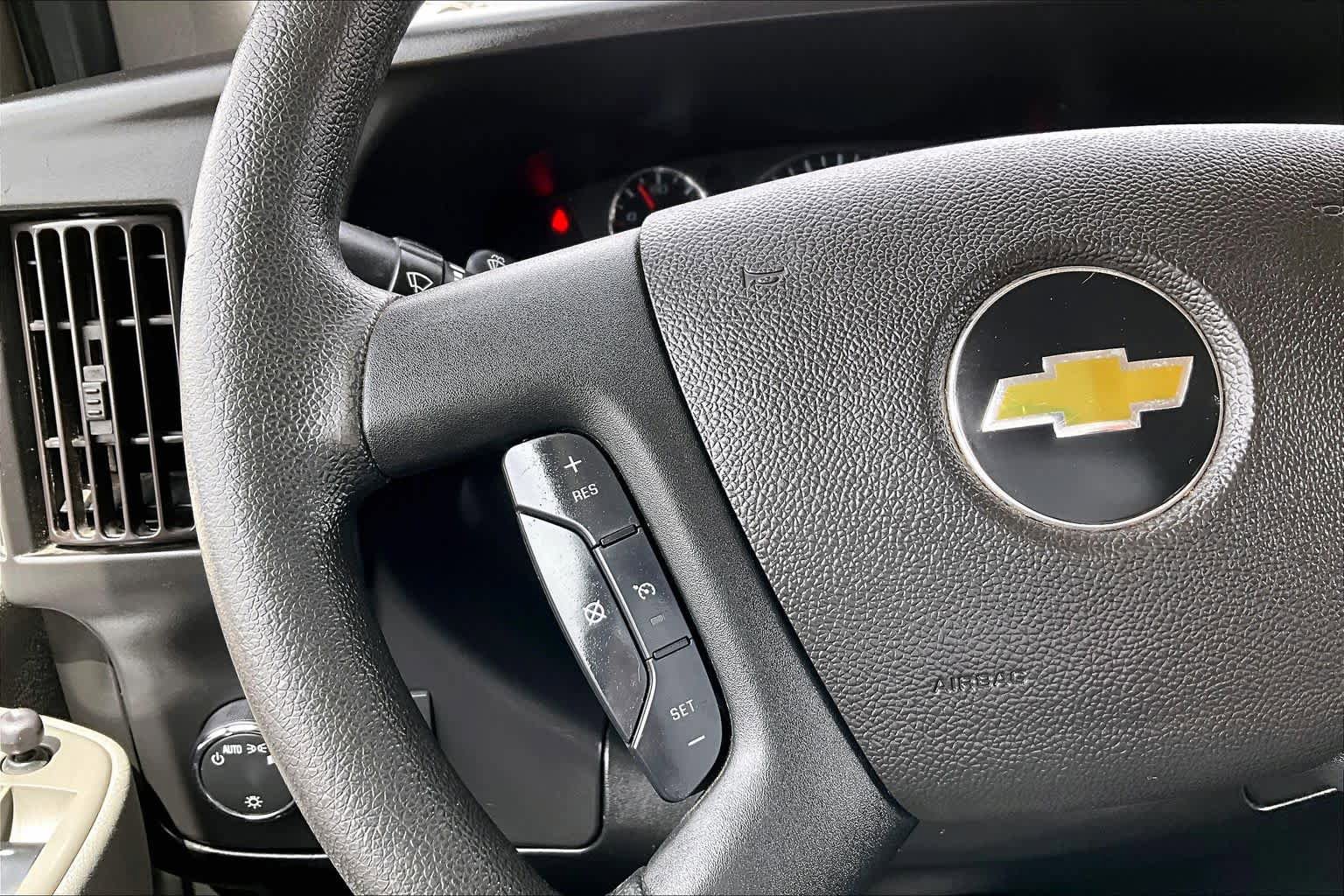 Used 2021 Chevrolet Express 3500 LT w/ LT Preferred Equipment Group RWD image 22
