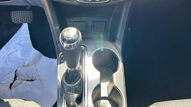 Used 2018 Chevrolet Cruze LT w/ Convenience Package FWD image 21