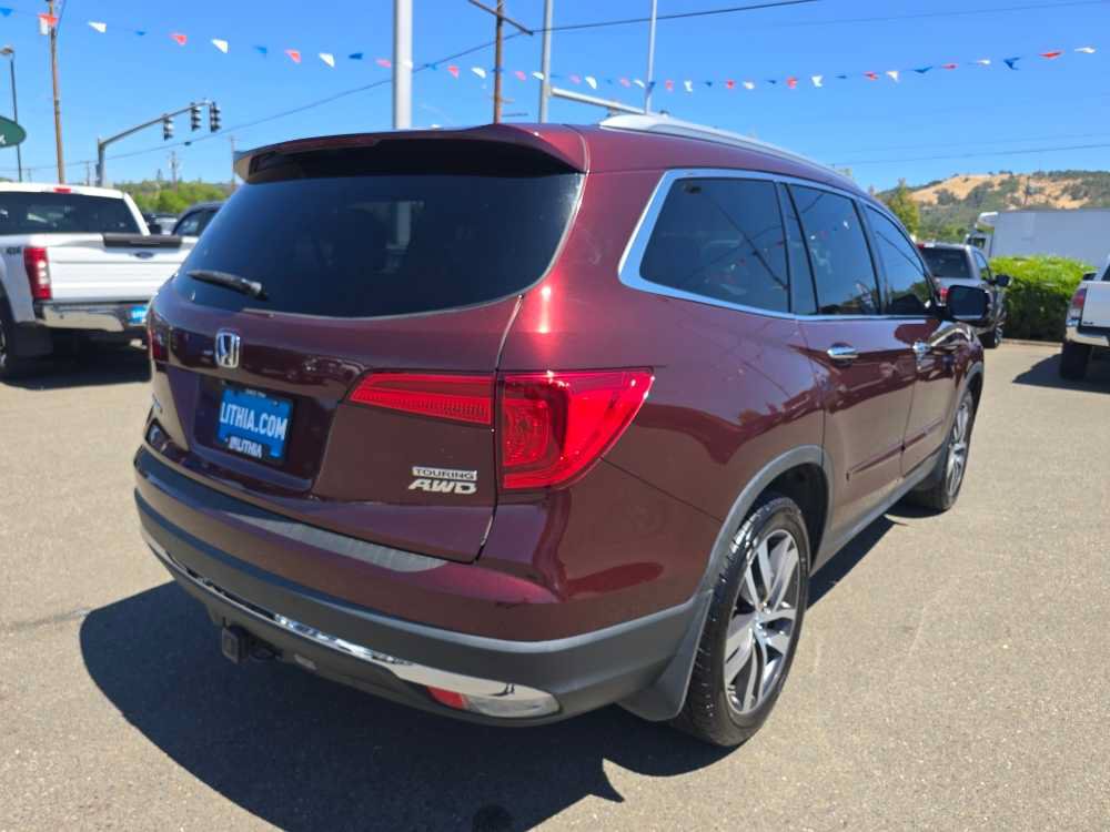 Used 2018 Honda Pilot Touring image 5