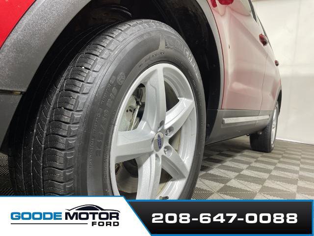 Certified 2017 Ford Explorer XLT w/ Equipment Group 202A image 26