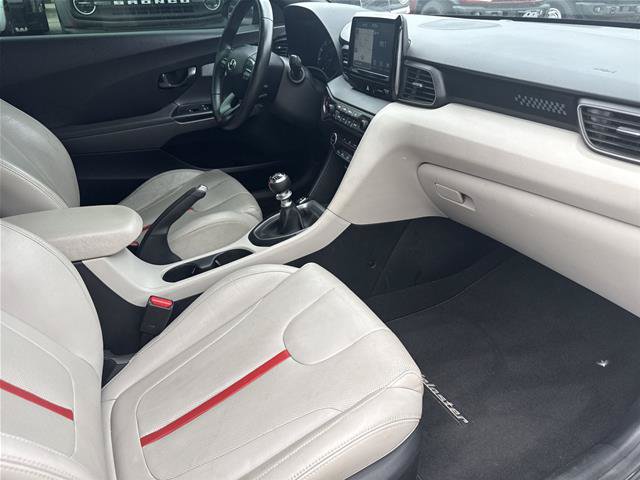 Used 2019 Hyundai Veloster Turbo Ultimate FWD image 19