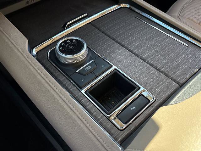 Certified 2023 Ford Expedition Limited image 23