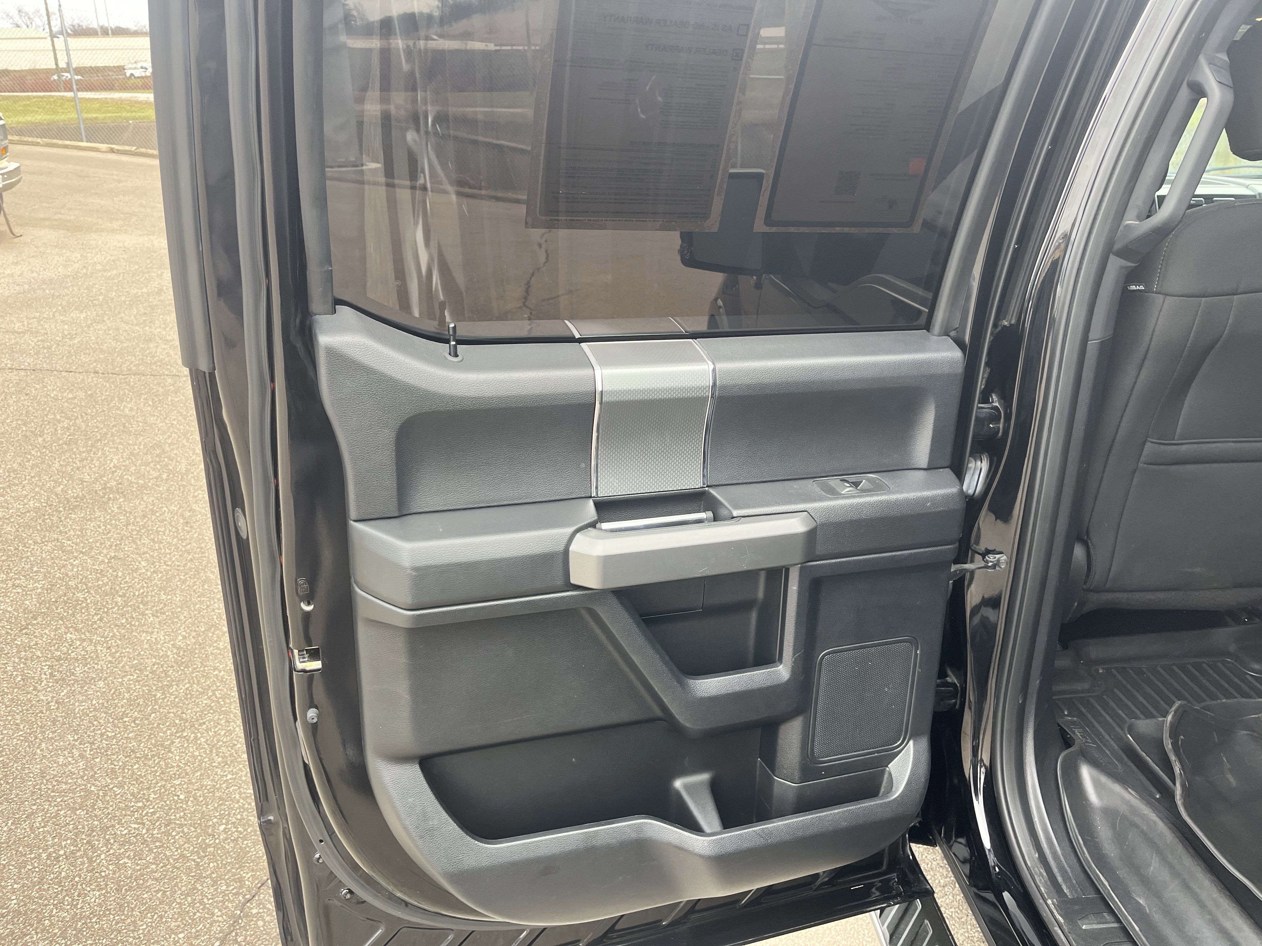 Certified 2017 Ford F150 XLT w/ Equipment Group 302A Luxury image 29