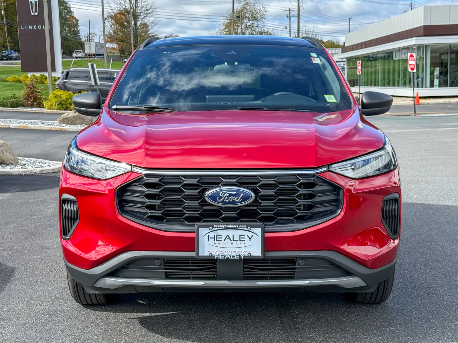 Certified 2025 Ford Escape ST-Line w/ Tech Pack #1 AWD/4WD image 2