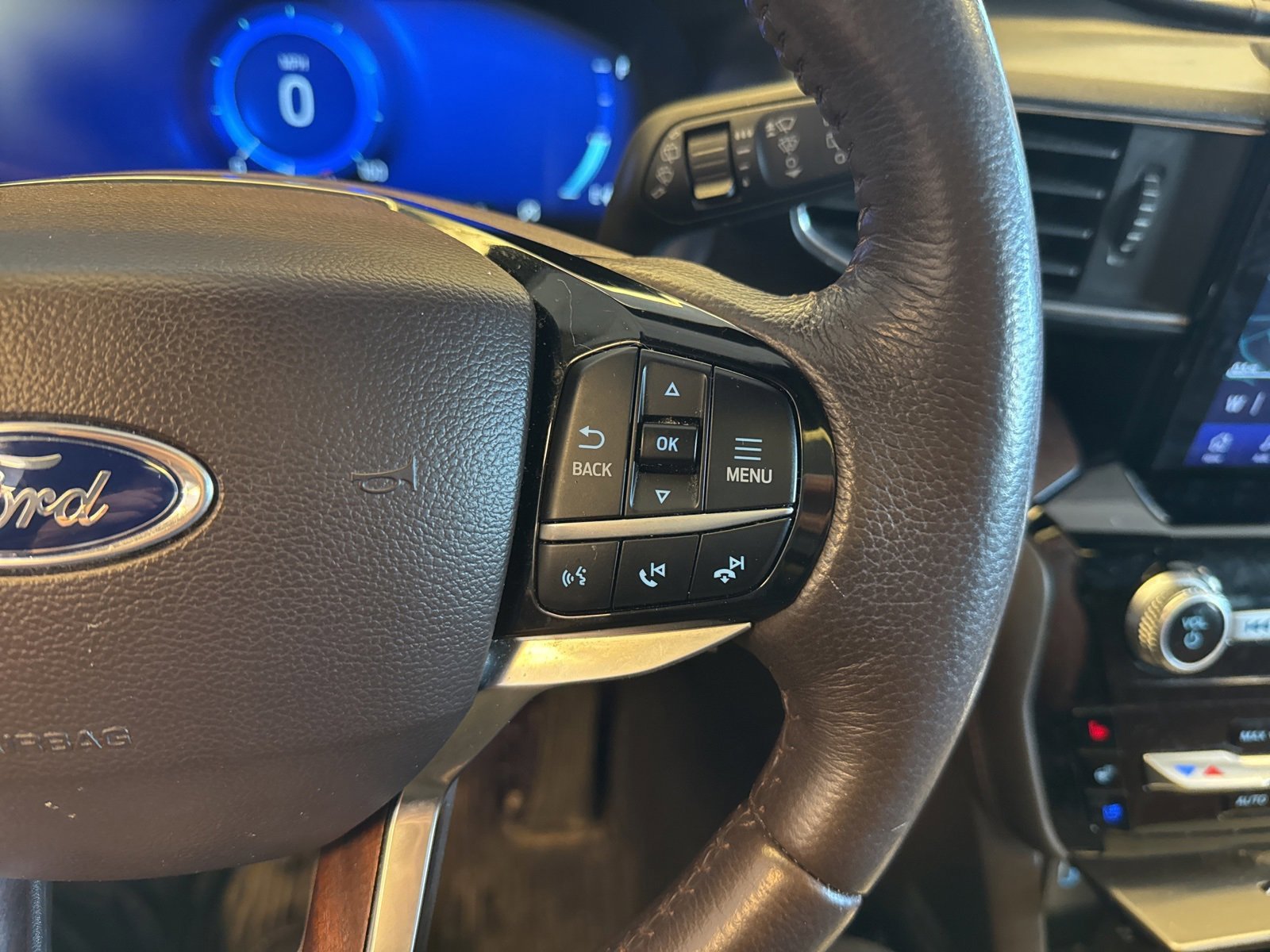 Certified 2022 Ford Explorer King Ranch w/ Class IV Trailer Tow Package image 21