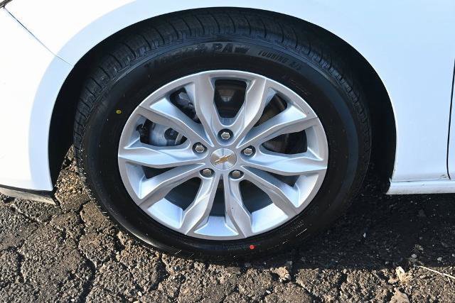 Used 2024 Chevrolet Malibu LT image 13