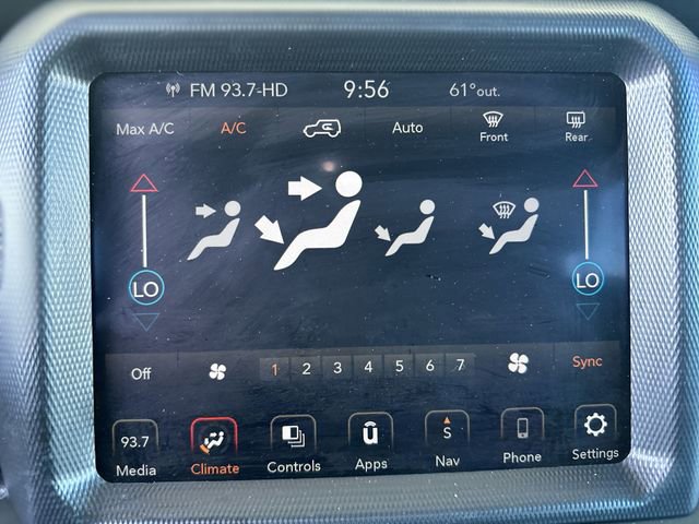 Used 2018 Jeep Wrangler Unlimited Sahara AWD/4WD image 20