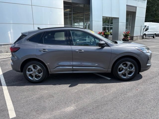 Certified 2024 Ford Escape ST-Line w/ Tech Pack #1 AWD/4WD image 2