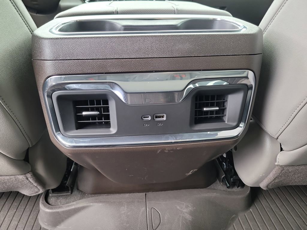 Used 2026 Chevrolet Silverado 1500 LTZ image 13