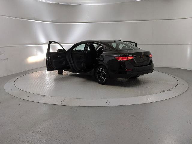 Used 2024 Nissan Sentra SV image 5