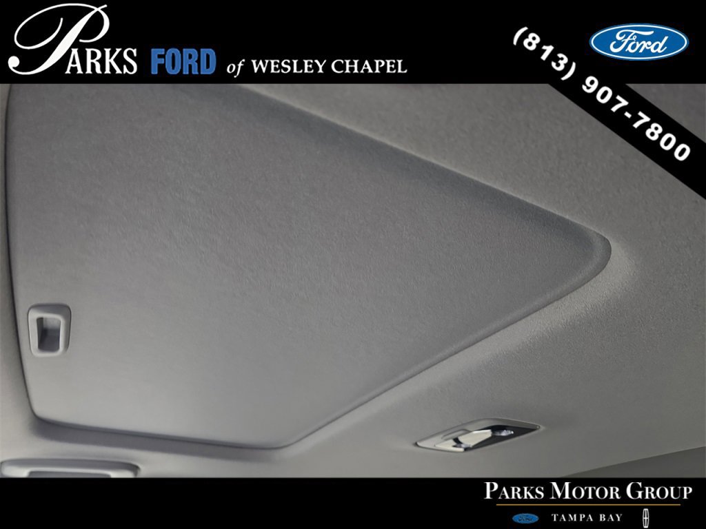 Used 2023 Kia Niro SX Touring image 21