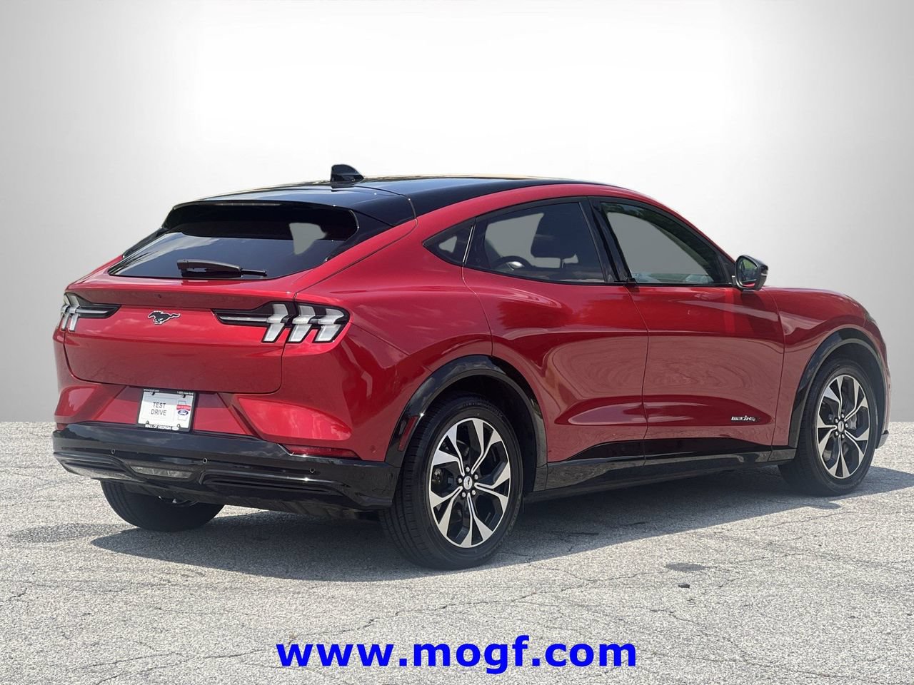 Certified 2023 Ford Mustang Mach-E Premium AWD/4WD image 3