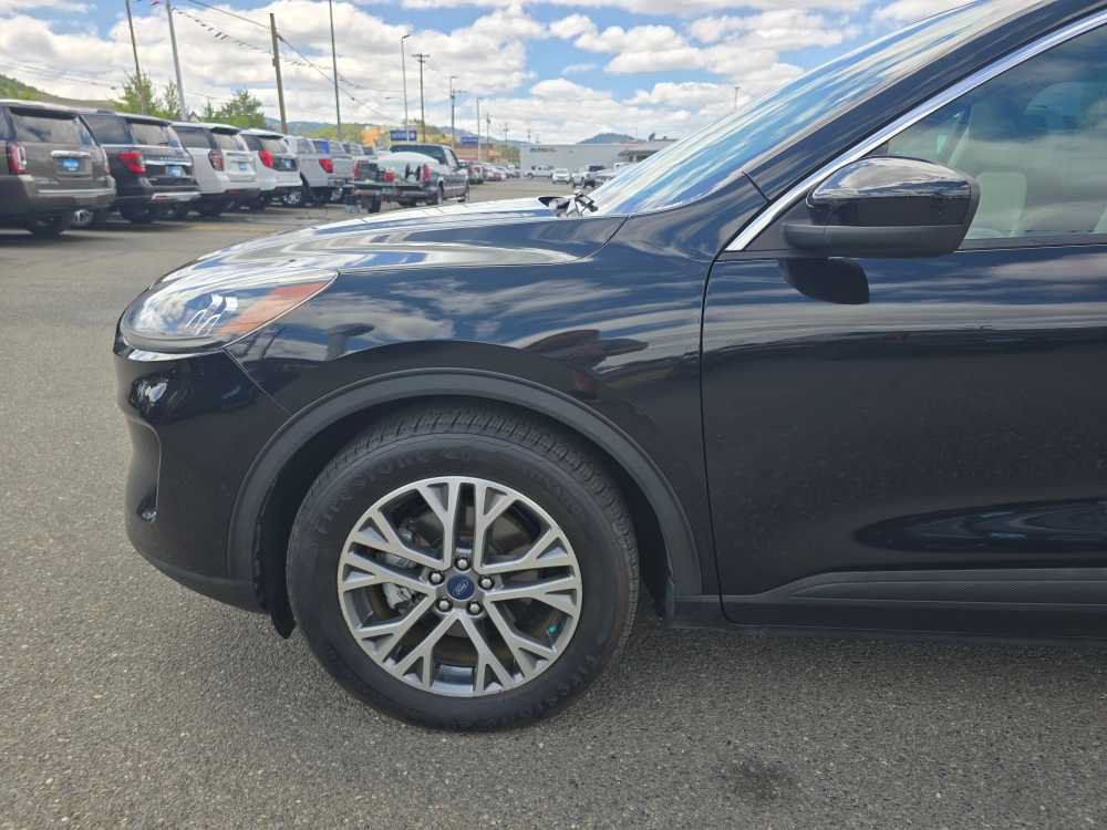 Certified 2021 Ford Escape SEL FWD image 18