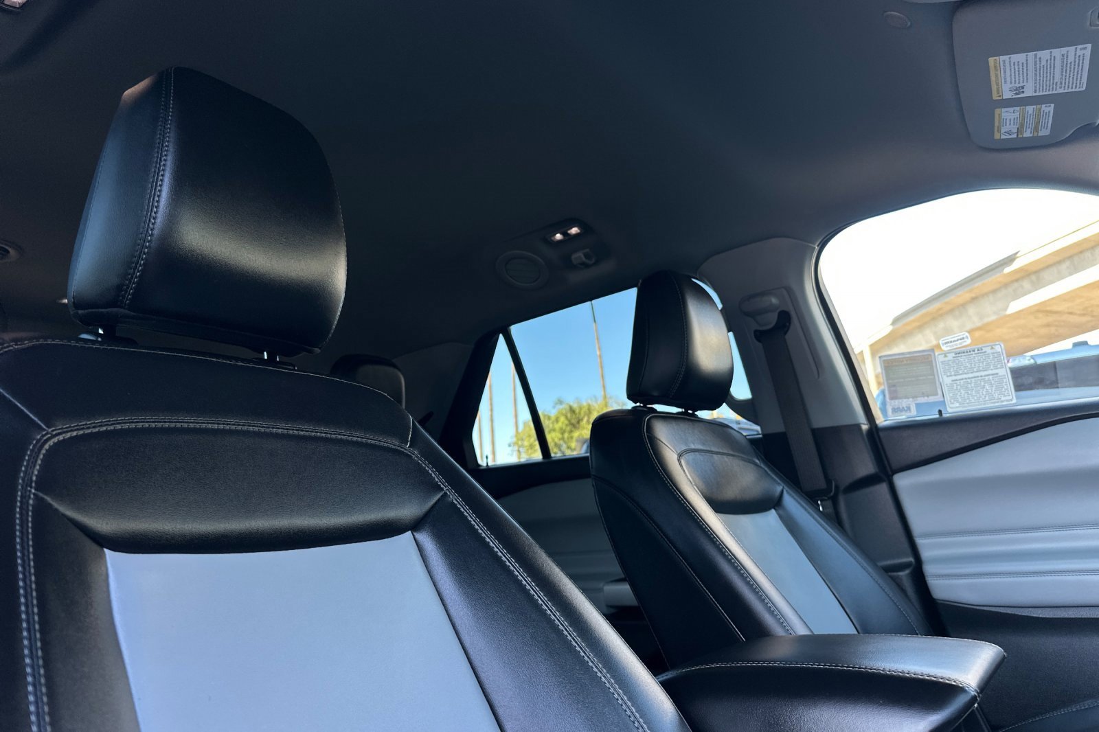 Certified 2022 Ford Explorer XLT w/ Equipment Group 202A image 17