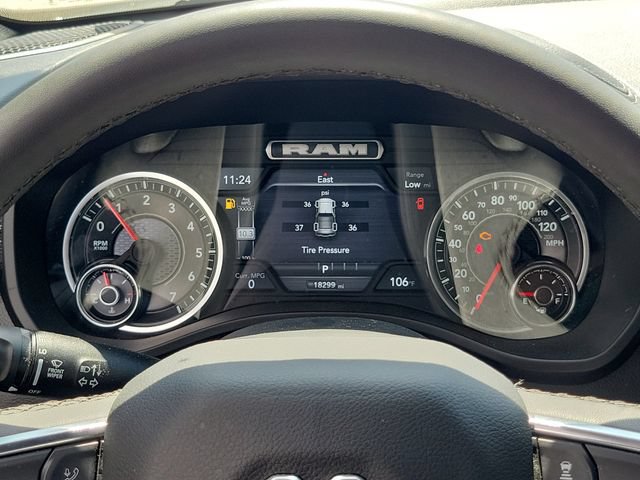 Used 2025 RAM 1500 Laramie w/ Sport Appearance Package AWD/4WD image 27