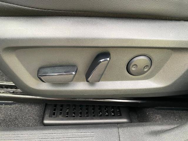 Used 2023 Nissan Rogue SL w/ SL Premium Package FWD image 15