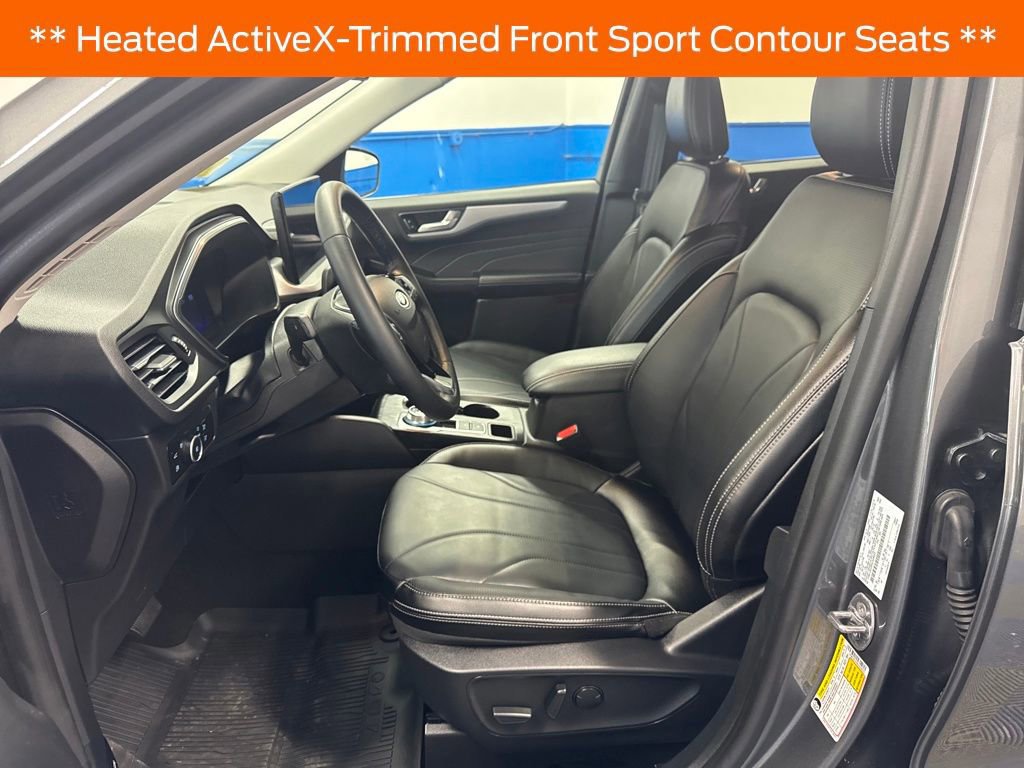Certified 2025 Ford Escape Platinum w/ Premium Technology Package image 21