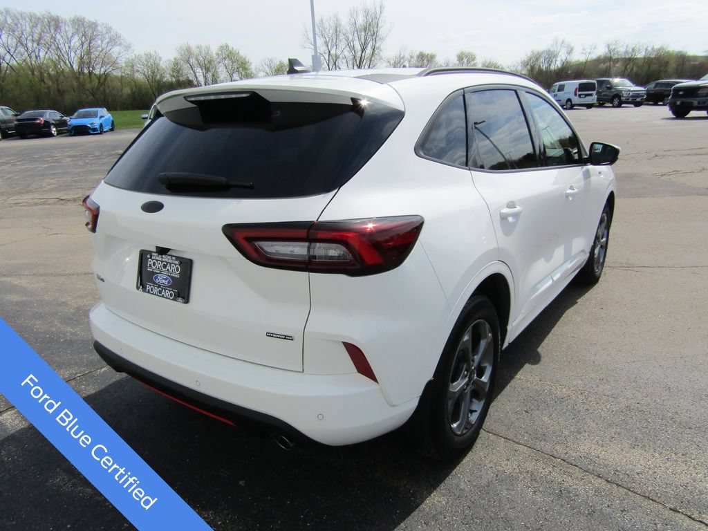 Certified 2023 Ford Escape ST-Line Select w/ Tech Pack #2 AWD/4WD image 9