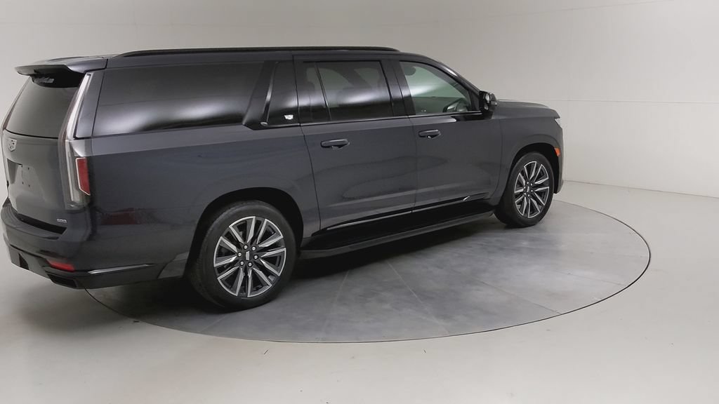 Used 2024 Cadillac Escalade ESV Sport w/ Touring Package AWD/4WD image 15