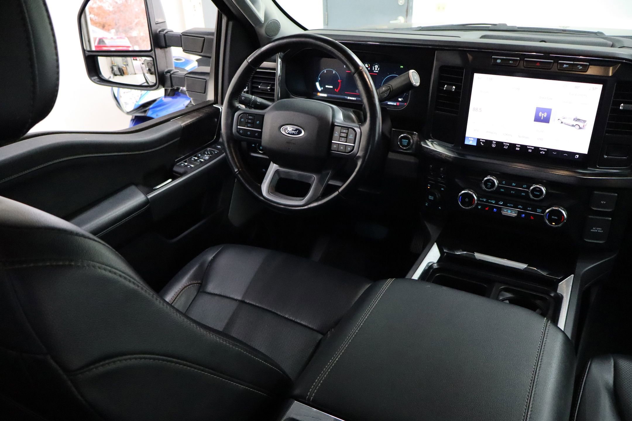 Certified 2023 Ford F250 Lariat w/ Sport Appearance Package image 43