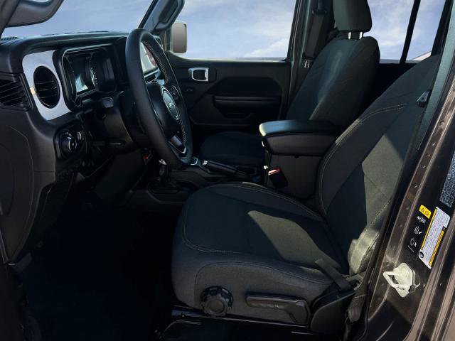 Used 2025 Jeep Wrangler Unlimited Sport AWD/4WD image 10