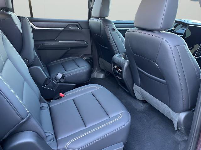 Used 2026 GMC Acadia Elevation w/ Black Edition AWD/4WD image 13