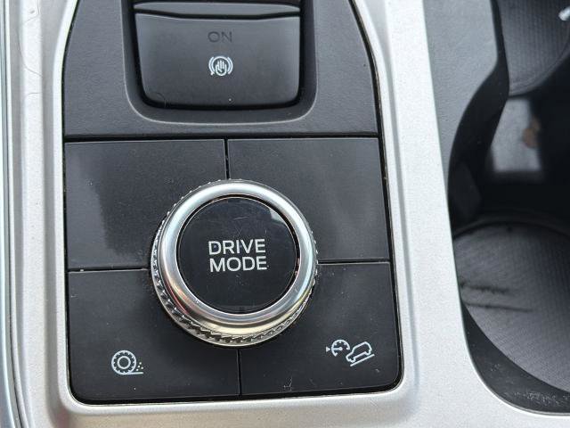 Certified 2022 Ford Explorer XLT w/ Equipment Group 202A image 28