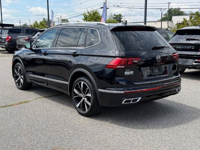 Used 2024 Volkswagen Tiguan SEL R-Line AWD/4WD image 9