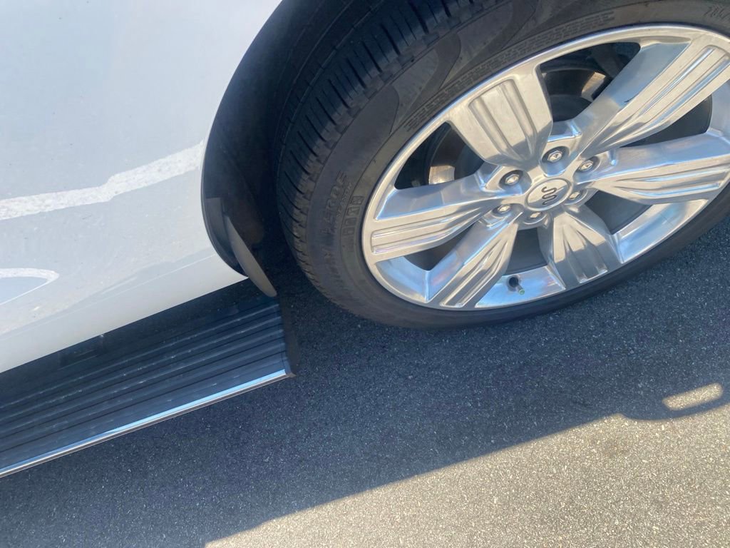 Certified 2024 Ford Expedition King Ranch RWD image 9