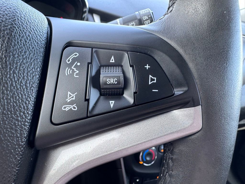 Used 2018 Chevrolet Trax LT w/ Redline Edition AWD/4WD image 38