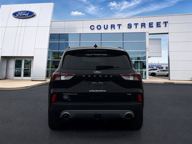 Certified 2022 Ford Escape Titanium w/ Titanium Premium Package FWD image 6