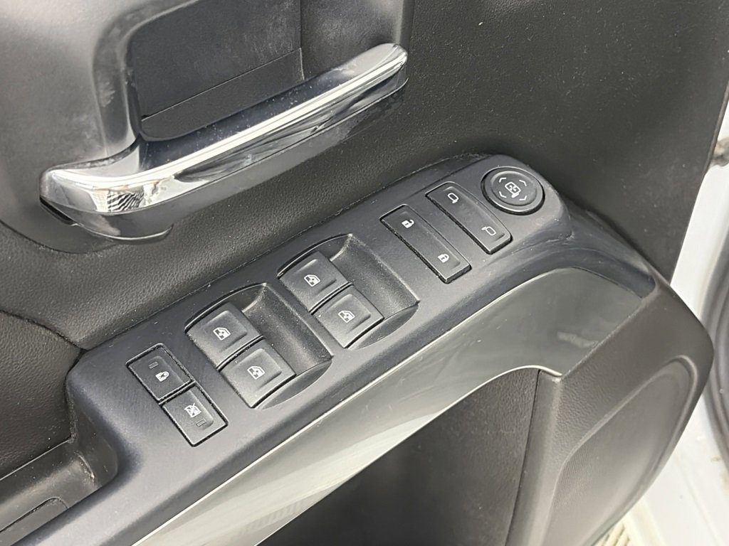 Used 2018 Chevrolet Silverado 1500 LT w/ Texas Edition image 24