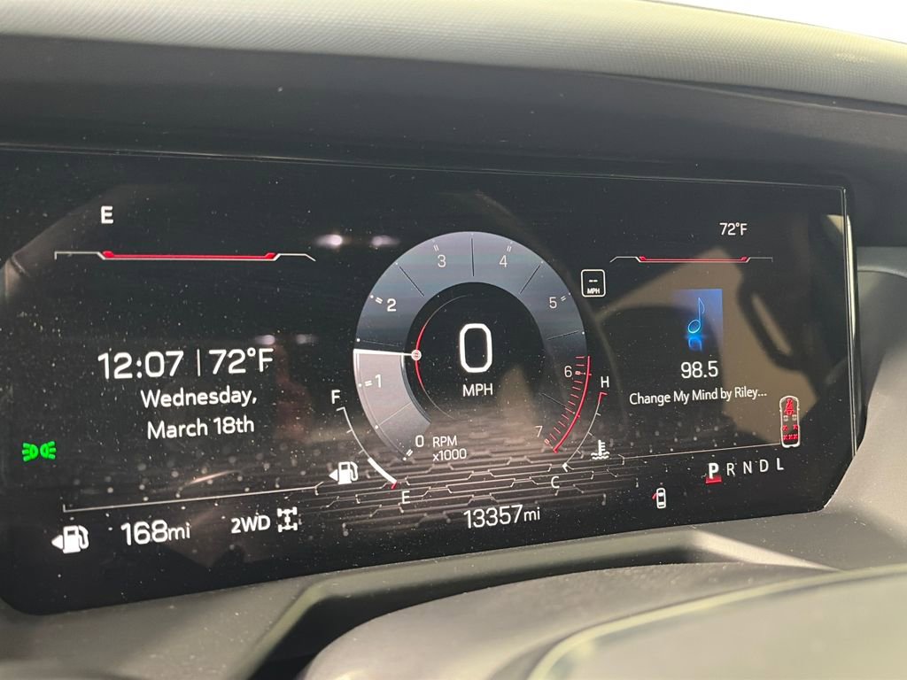 Used 2025 GMC Acadia AT4 image 15