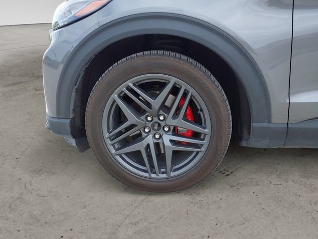 Certified 2025 Ford Explorer ST AWD/4WD image 14