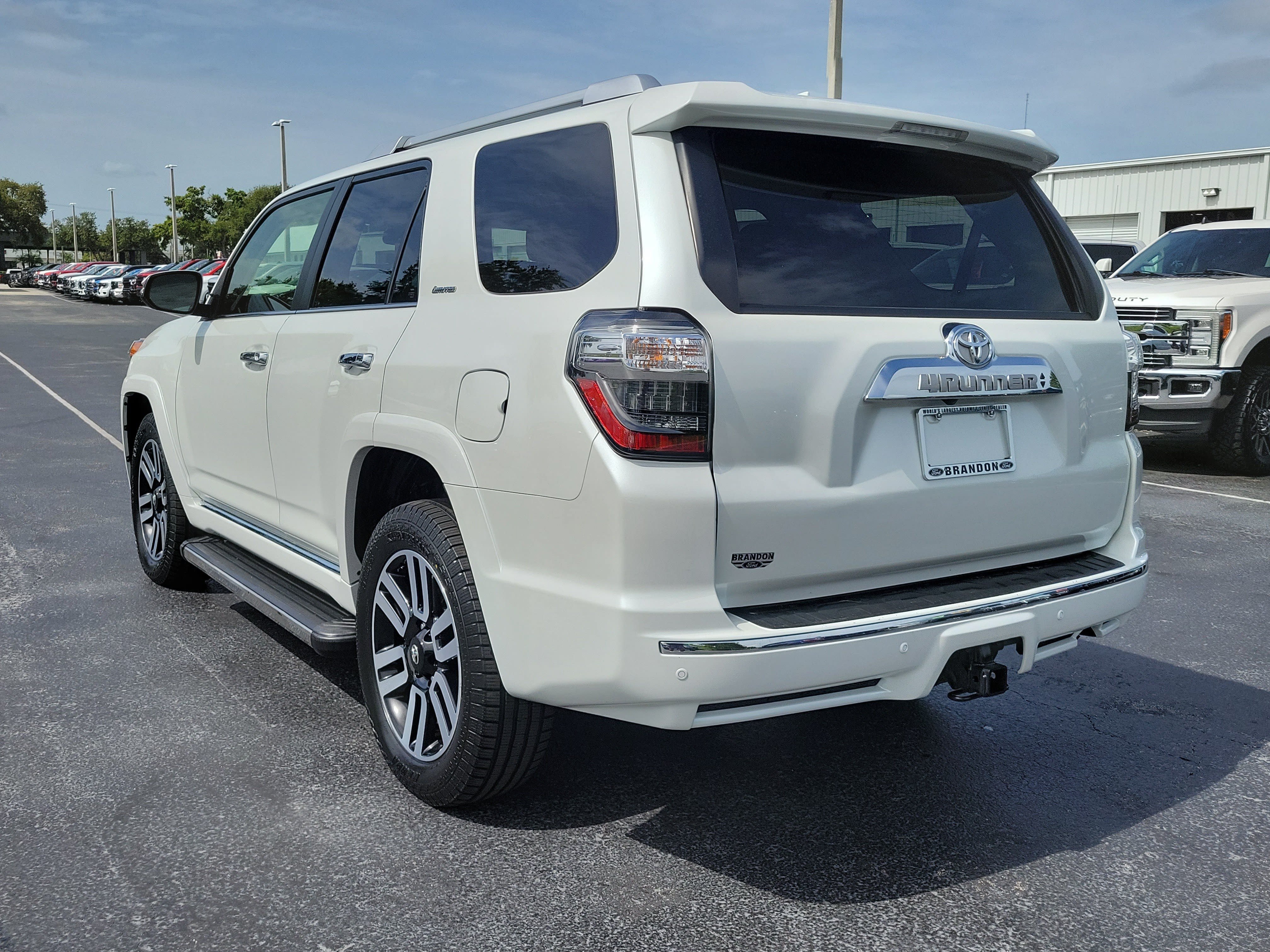 Used 2024 Toyota 4Runner Limited AWD/4WD image 7